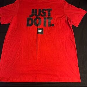 Nike Red  Black Short Sleeve Tees Vibrant Cotton Comfort Men Size Large